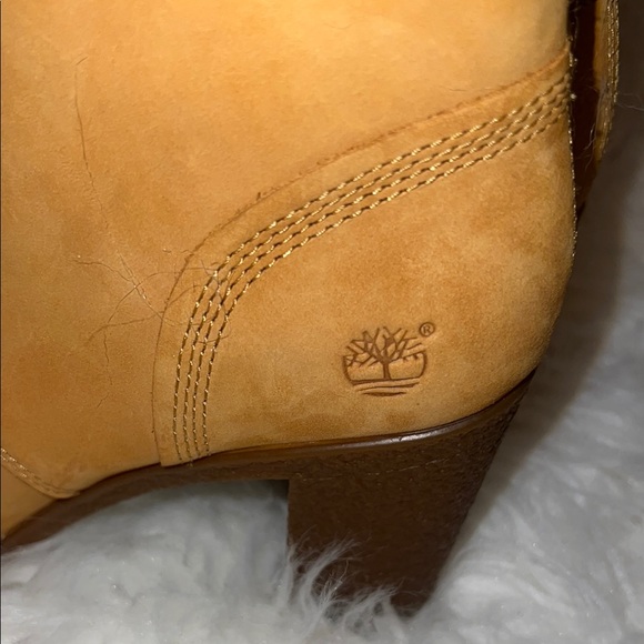 Timberland Women's Brown Lace-Up Boots - Picture 14 of 16